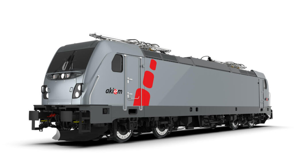 Alstom and CLIP Intermodal sign contract for 13 Traxx locomotives