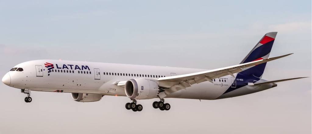 LATAM Group receives new Boeing 787-9