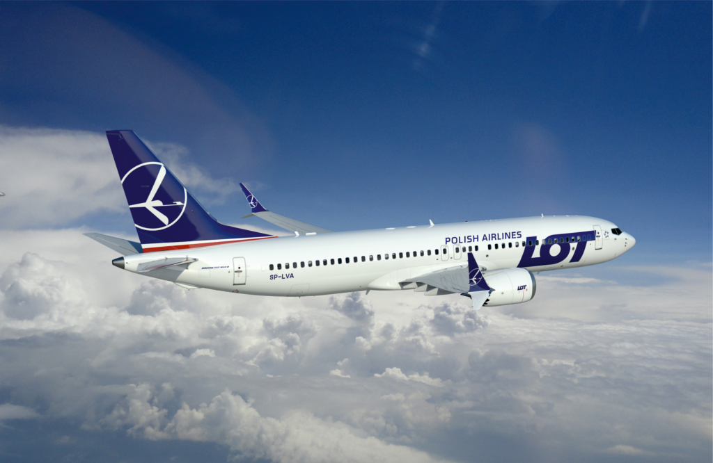 Air Lease Corporation announces Boeing 737-8 aircraft lease placement with LOT Polish Airlines