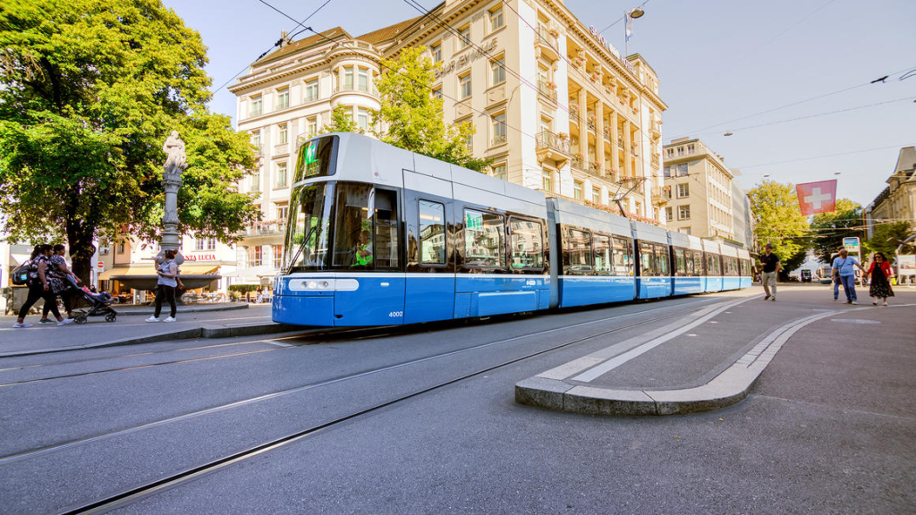 Alstom to supply twelve additional trams for Zurich, Switzerland