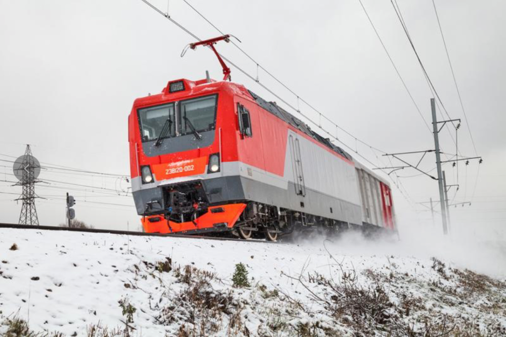 Alstom awarded contract for three  Traxx locomotives for Captrain Polska